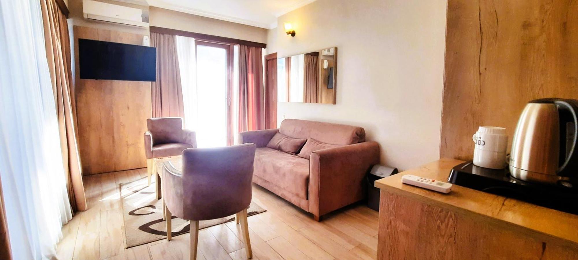 Ashtal Beach Hotel Batumi Bagian luar foto
