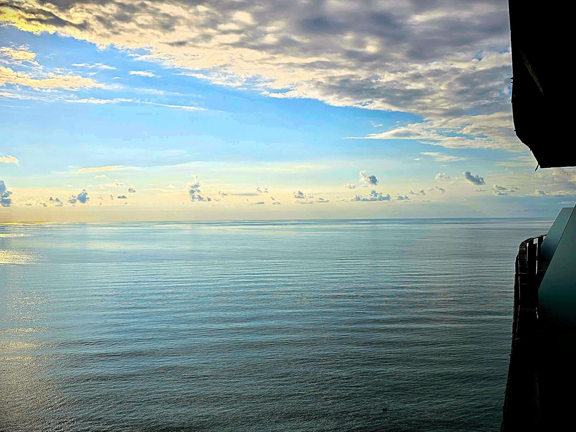 Ashtal Beach Hotel Batumi Bagian luar foto